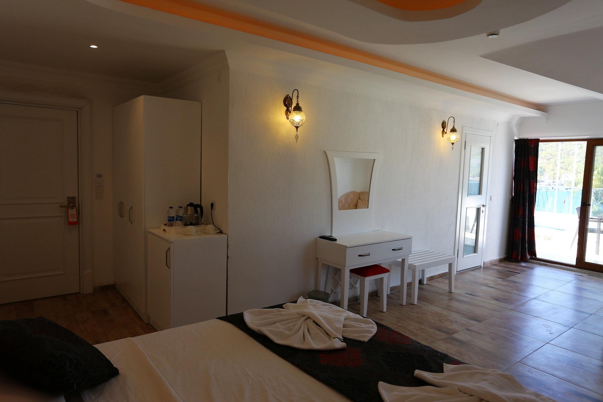 Cennet Life Hotel Fethiye Buitenkant foto