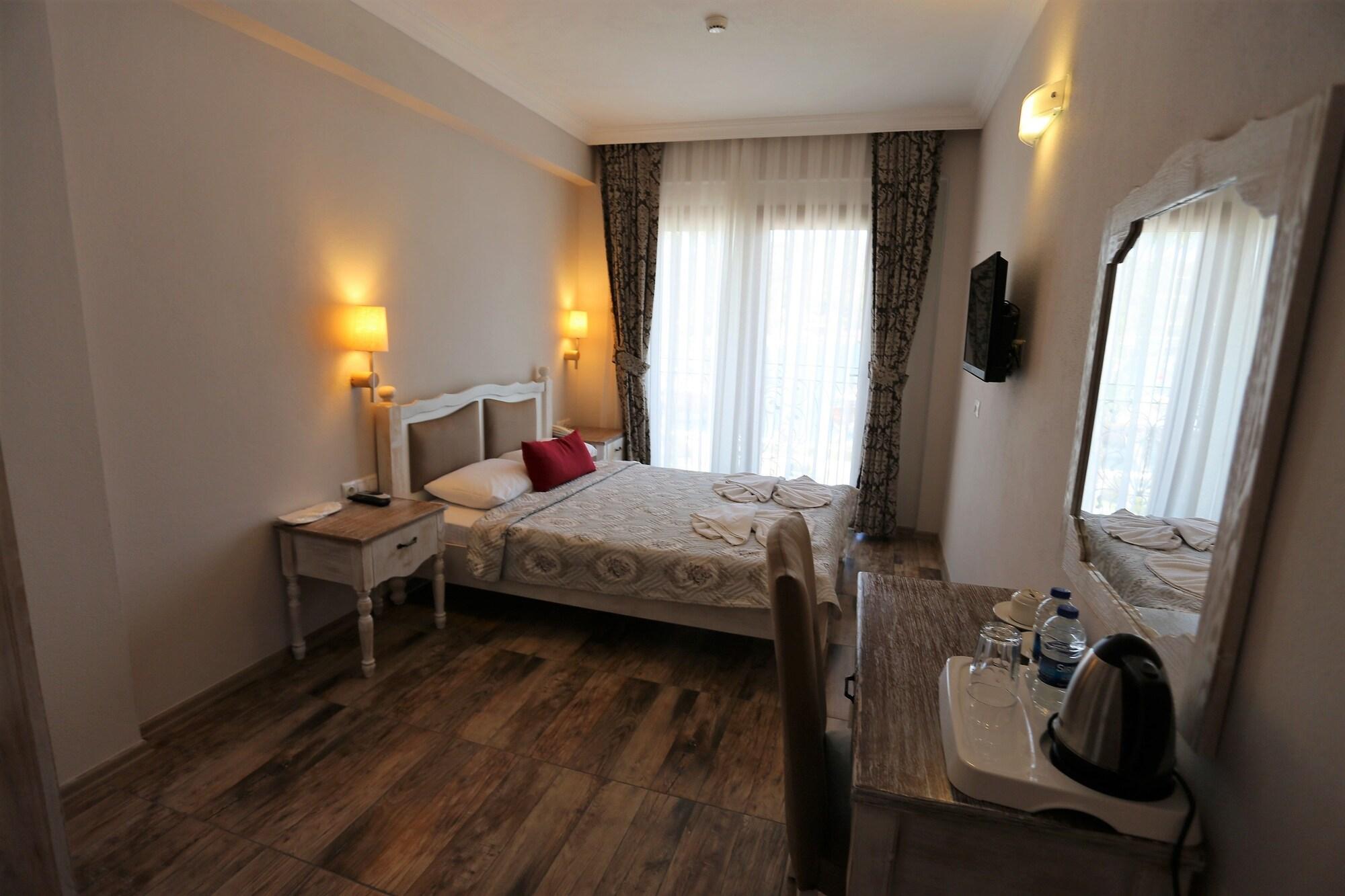 Cennet Life Hotel Fethiye Buitenkant foto