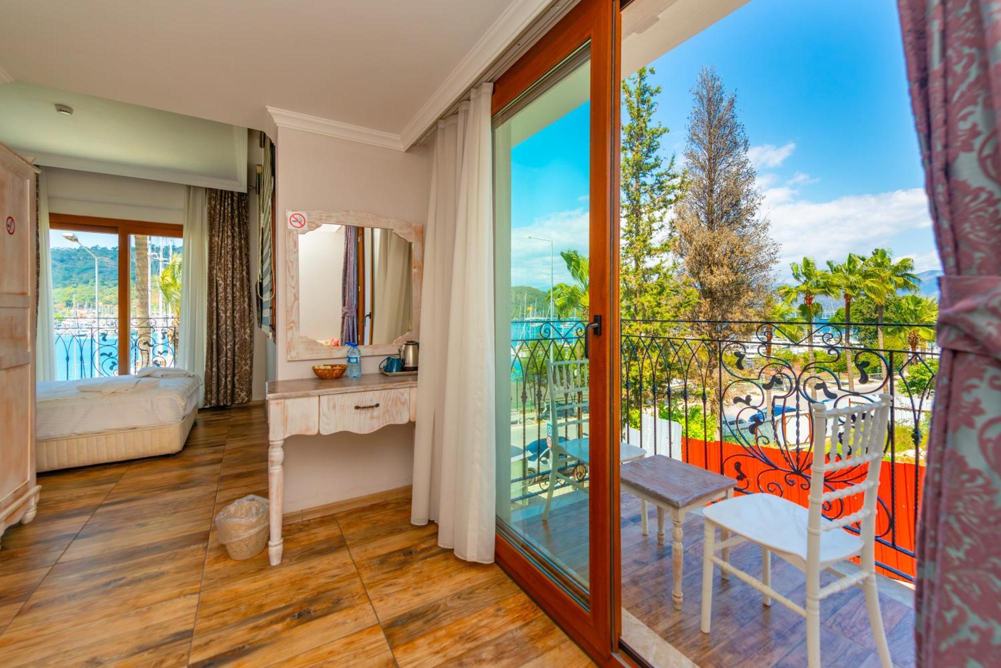 Cennet Life Hotel Fethiye Buitenkant foto